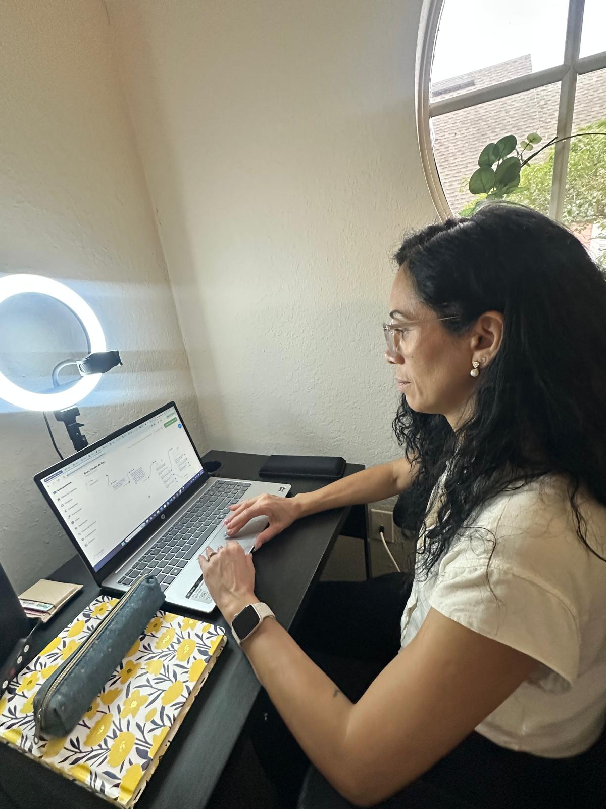 Erika building a WhatsApp welcome flow for a ConnectFile Services client in Kissimmee